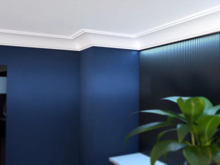 Listwy przysufitowe do nowoczesnych wnętrz – jakie wybrać?