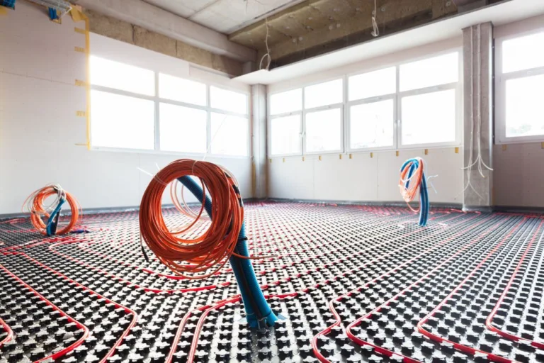 Jakie są zalety ogrzewania podłogowego w domu?